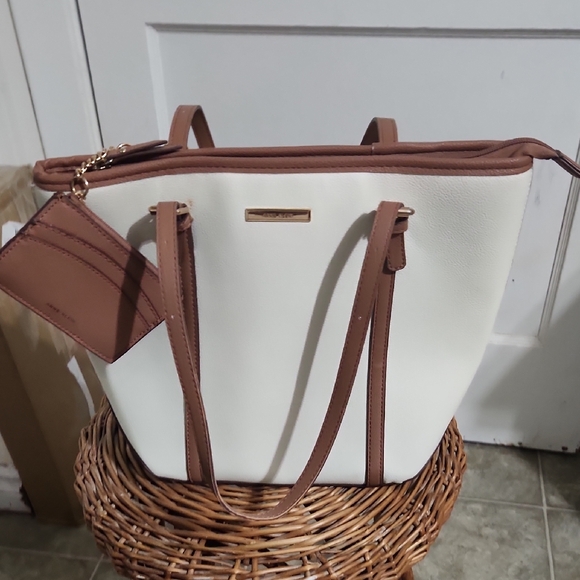 Anne Klein Large Purse - Picture 1 of 9